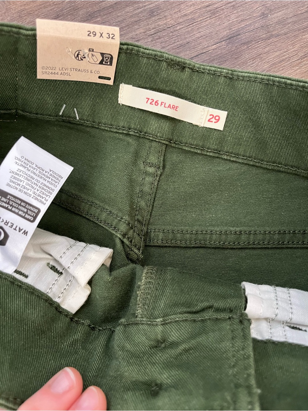 Levi's 726 Western Flare Olive Green Women’s Jeans - 32” Inseam - Picture 5 of 13
